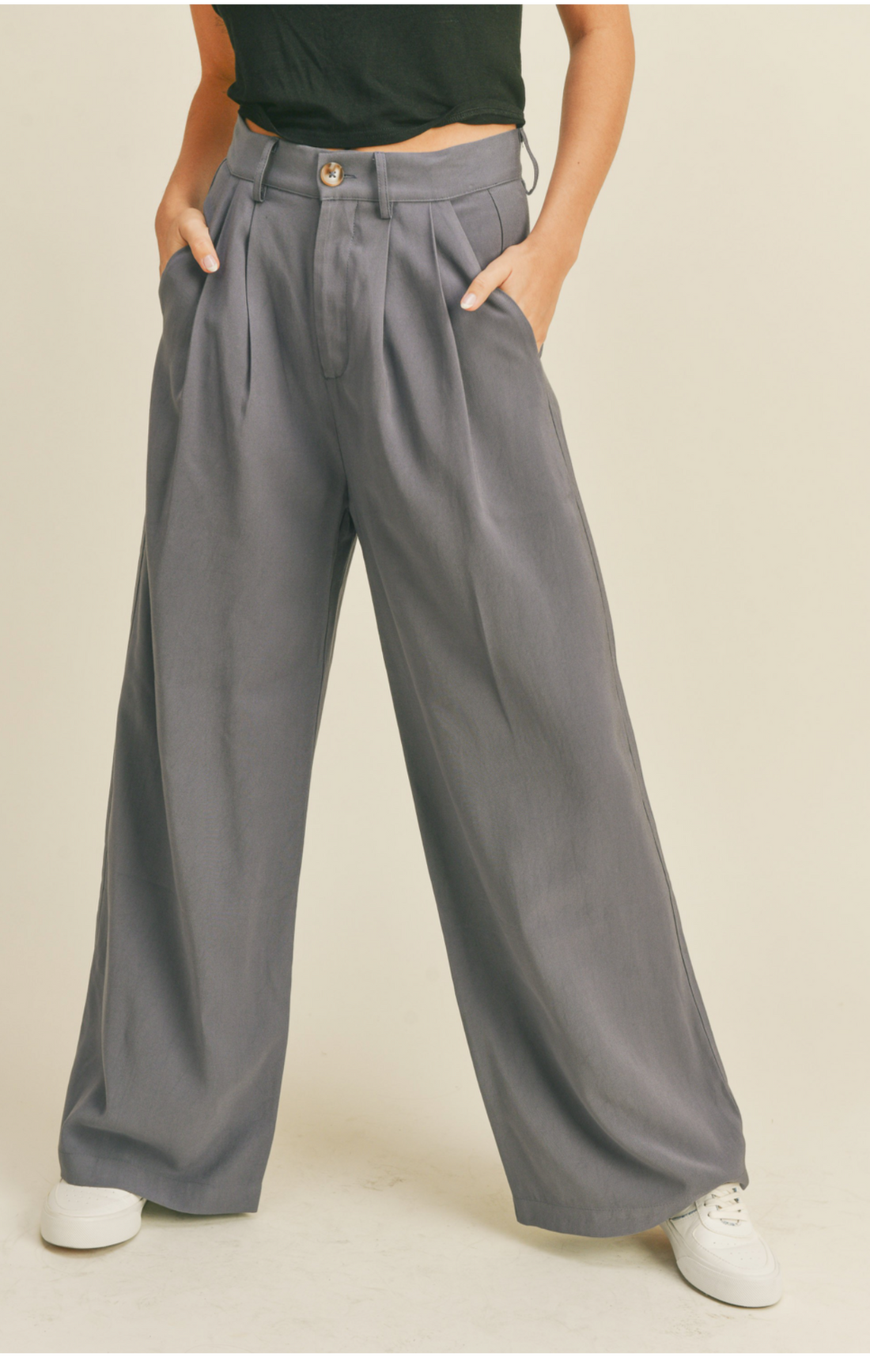 The high waisted trouser
