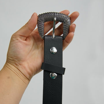 The Black Chain Buckle