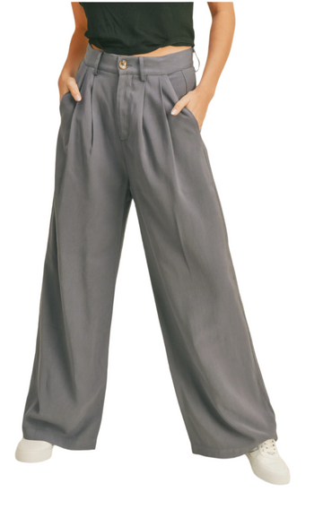 The high waisted trouser