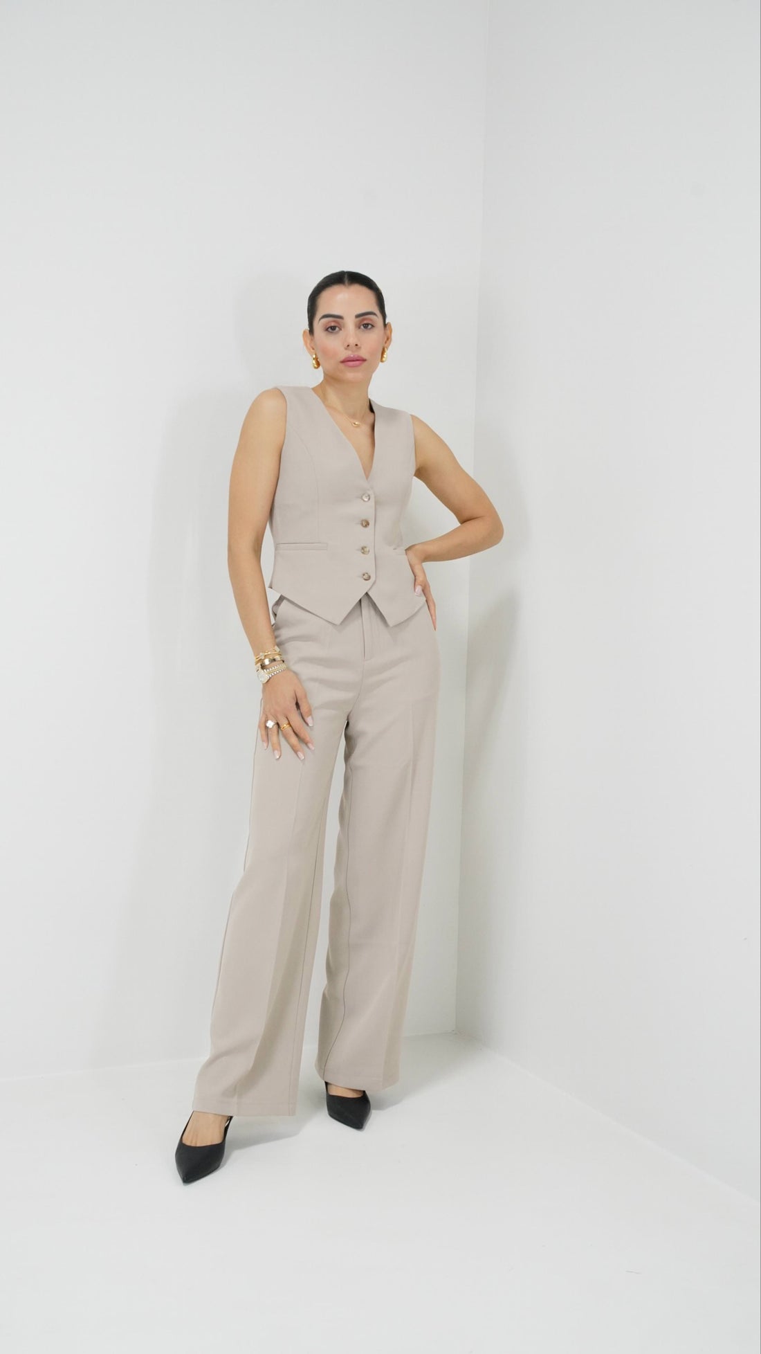 The khakii set